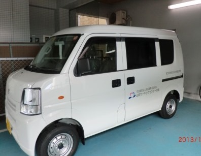 配食用自動車の寄贈